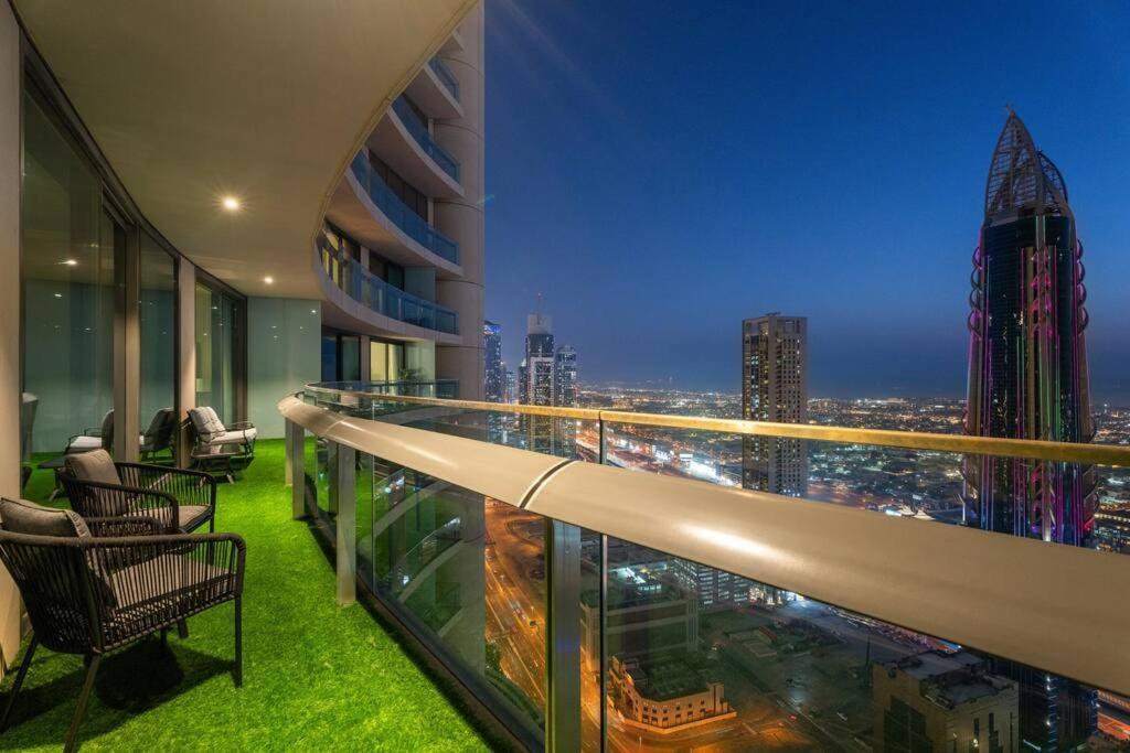 First Class 2br Exquisite Living Apartment *