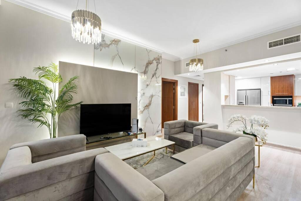 First Class 2br Exquisite Living Apartment