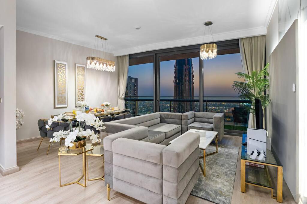 First Class 2br Exquisite Living *