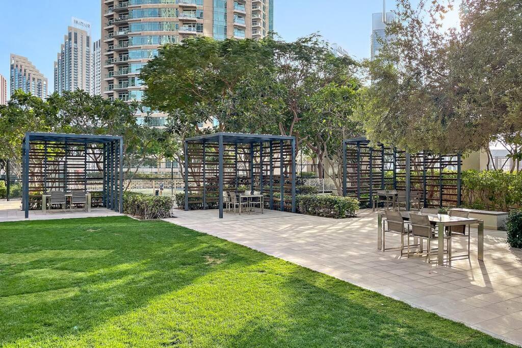 First Class 2br Exquisite Living Dubai
