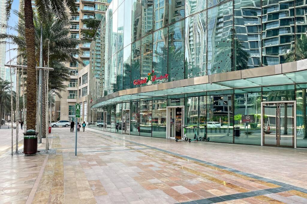 First Class 2br Exquisite Living Dubai